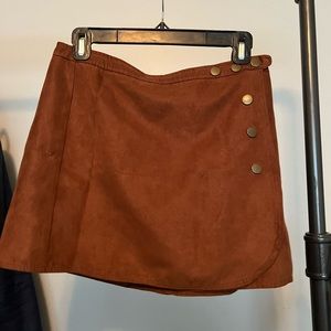 Suede button skirt. Never worn! Great condition!